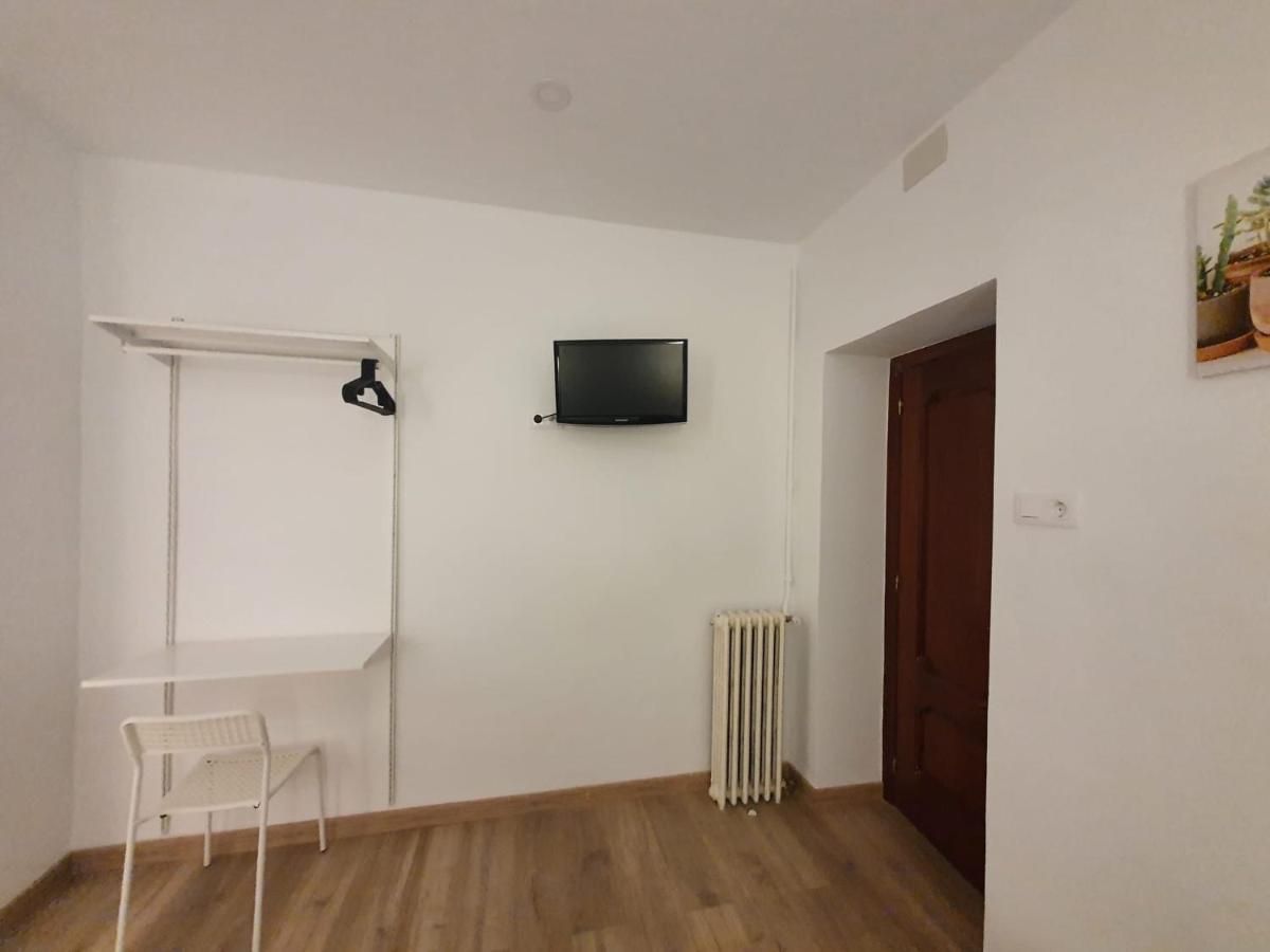 Hostal Vara マドリード エクステリア 写真