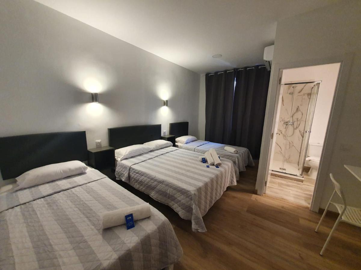 Hostal Vara マドリード エクステリア 写真